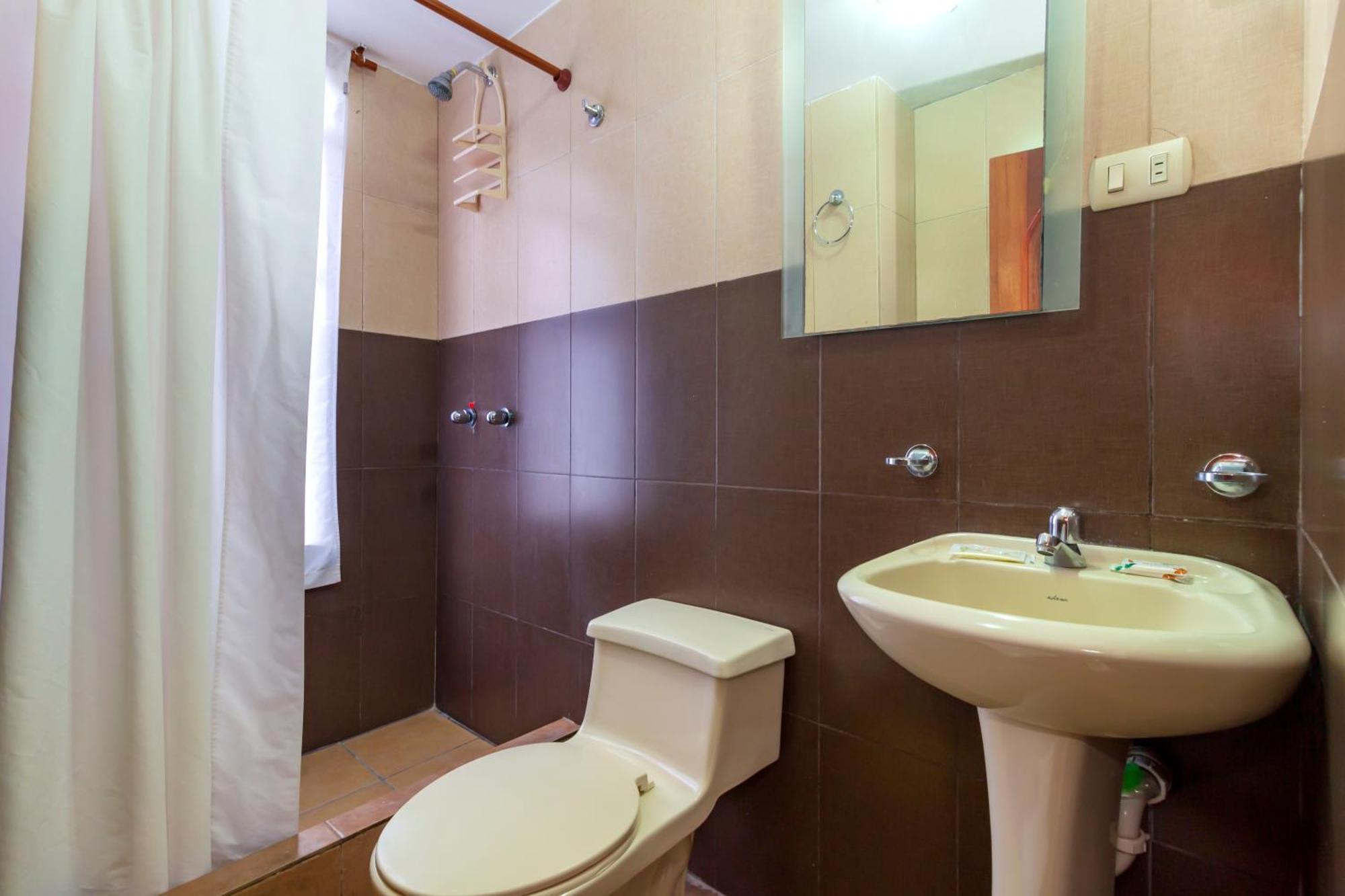Hotel Elvita Spa Baños Eksteriør bilde